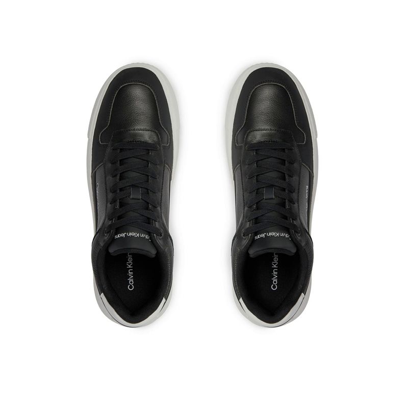 Fashion, accesorii si bijuterii - Barbati - Incaltaminte barbati - Pantofi barbati - Pantofi sport Calvin Klein jeans Chunky Cupsole Low Lth In Sat YM0YM00873, 44 EU, Negru/Alb - Infinity.ro