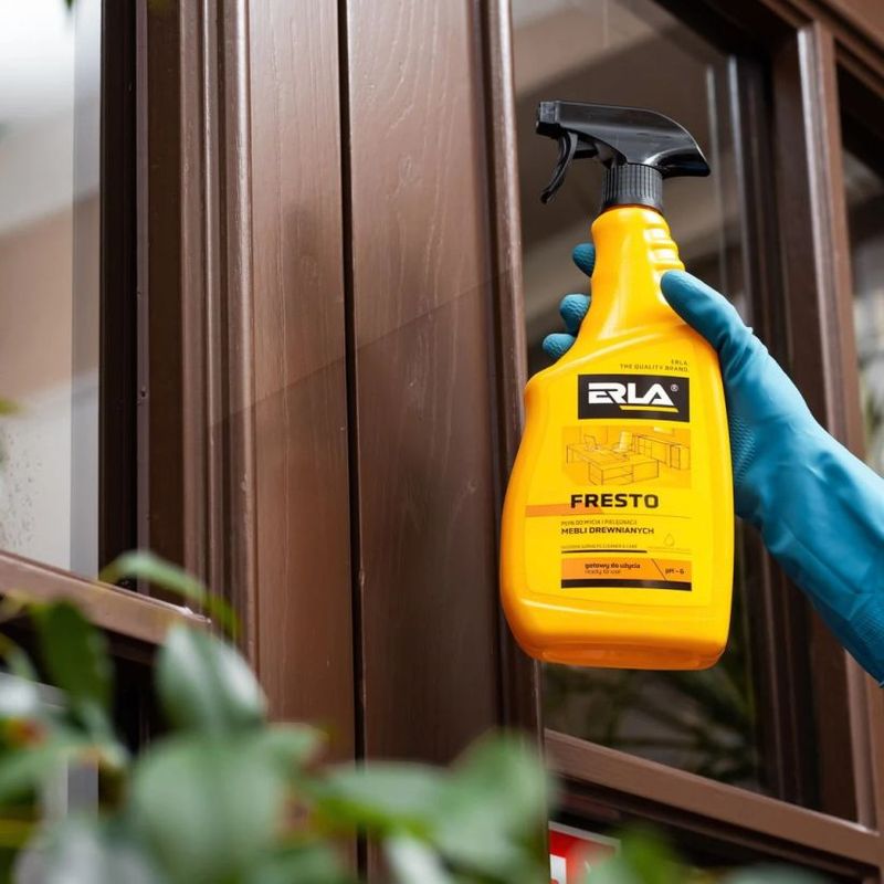 Market - Curatenie si intretinere casa - Produse menaj - Solutii curatenie - Lichid pentru curățarea și îngrijirea mobilierului din lemn ERLA FRESTO 750 ml - Infinity.ro