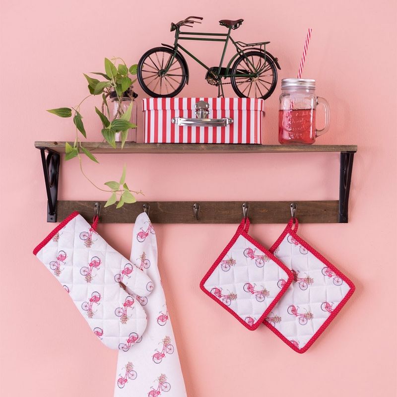 Casa si Gradina - Textile si covoare - Textile bucatarie - Servete si naproane - Suport pentru vase fierbinti din bumbac alb rosu Bycicle 16 cm x 16 cm - Infinity.ro