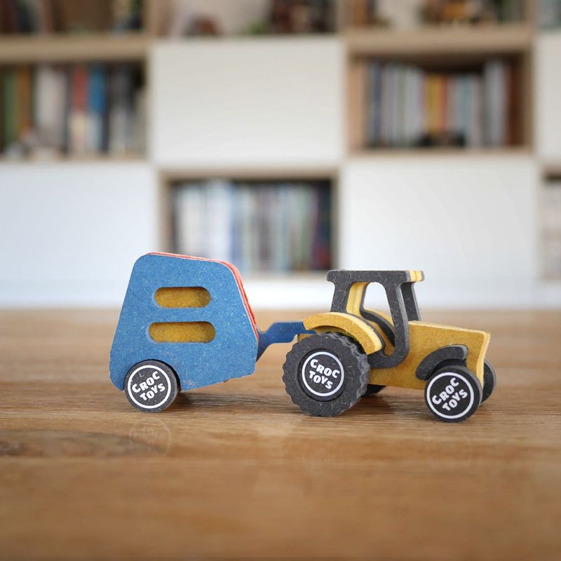 Jucarii, Copii si Bebe - Jucarii si jocuri - Seturi de constructie si cuburi - Seturi de constructie - Set de constructie Ferma cu tractor Nathan, Croc toys - Infinity.ro