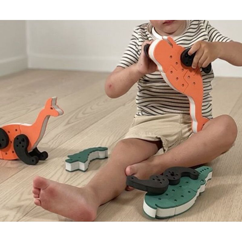 Jucarii, Copii si Bebe - Jucarii si jocuri - Seturi de constructie si cuburi - Seturi de constructie - Joc de construit cu blocuri de spuma PengWhalOo, Bakoba - Infinity.ro