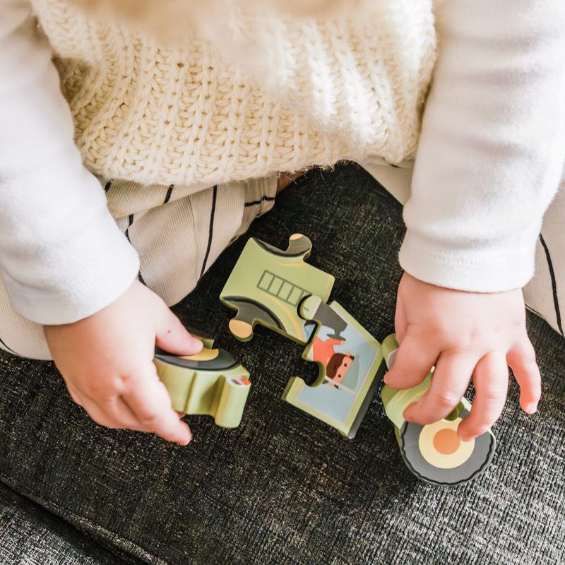 Jucarii, Copii si Bebe - Jucarii si jocuri - Jocuri si puzzle - Puzzle - Puzzle tractor din lemn, Orange Tree Toys - Infinity.ro