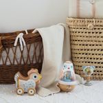 Jucarii, Copii si Bebe - Jucarii si jocuri - Jucarii bebelusi - Jucarii interactive bebelusi - Jucarie bebe Babysing, Djeco - Infinity.ro