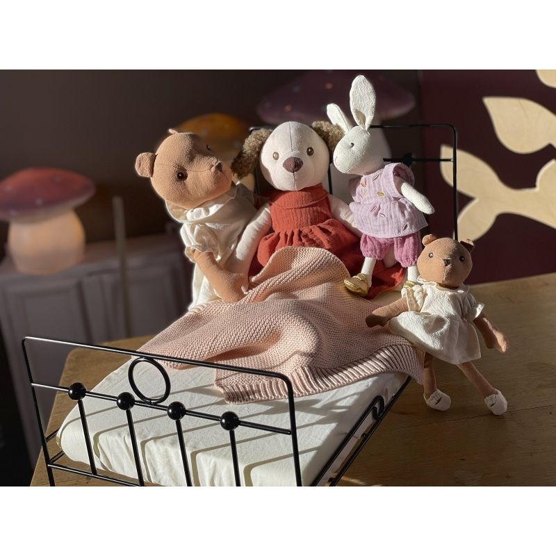 Jucarii, Copii si Bebe - Jucarii si jocuri - Papusi si accesorii - Papusi - Papusa Micul iepuras Sidonie cu hainute, Egmont Toys - Infinity.ro