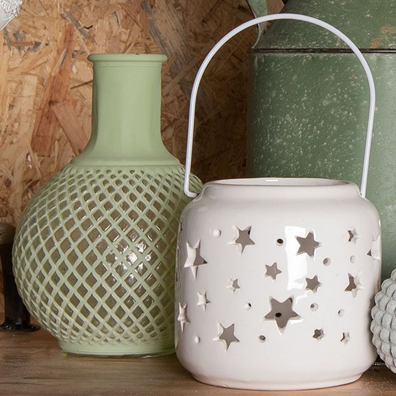 Casa si Gradina - Decoratiuni - Obiecte decorative - Vaze si boluri decorative - Vaza pentru flori din sticla verde  13 x 18 h - Infinity.ro