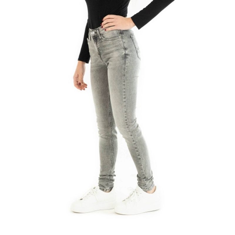 Fashion, accesorii si bijuterii - Femei - Imbracaminte femei - Pantaloni femei - Blugi skinny Tommy Jeans Model DW0DW05923, Gri, Marime W32-L30 US - Infinity.ro