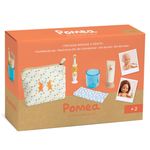 Jucarii, Copii si Bebe - Jucarii si jocuri - Papusi si accesorii - Papusi - Colectia Pomea Trusa periuta de dinti pentru papusi, Djeco - Infinity.ro