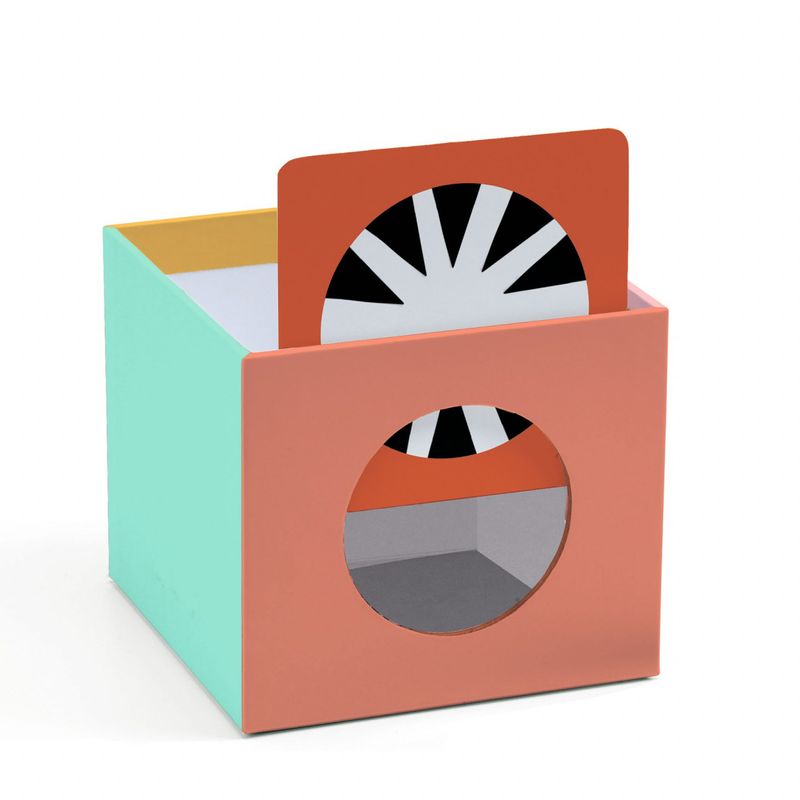 Jucarii, Copii si Bebe - Jucarii si jocuri - Jucarii & jocuri educative - Jocuri si jucarii educative - Joc Eduludo cu cartonase Kioukoi animale, Djeco - Infinity.ro