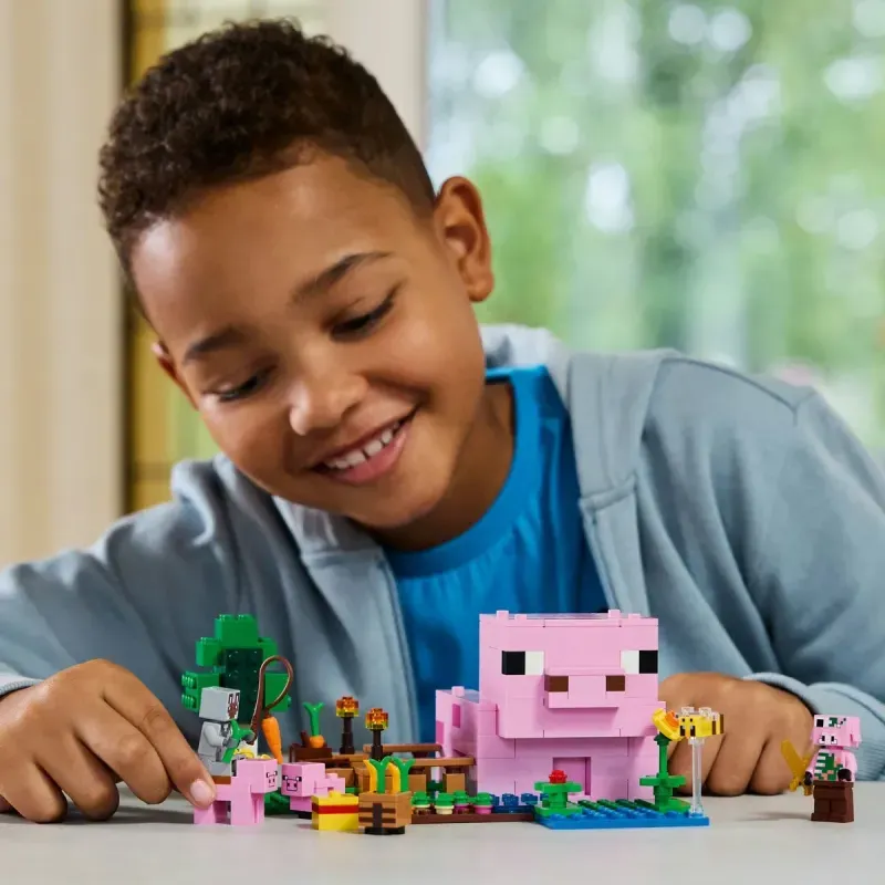 Jucarii, Copii si Bebe - Jucarii si jocuri - Seturi de constructie si cuburi - Seturi de constructie - Lego minecraft casa-purcelus 21268 - Infinity.ro
