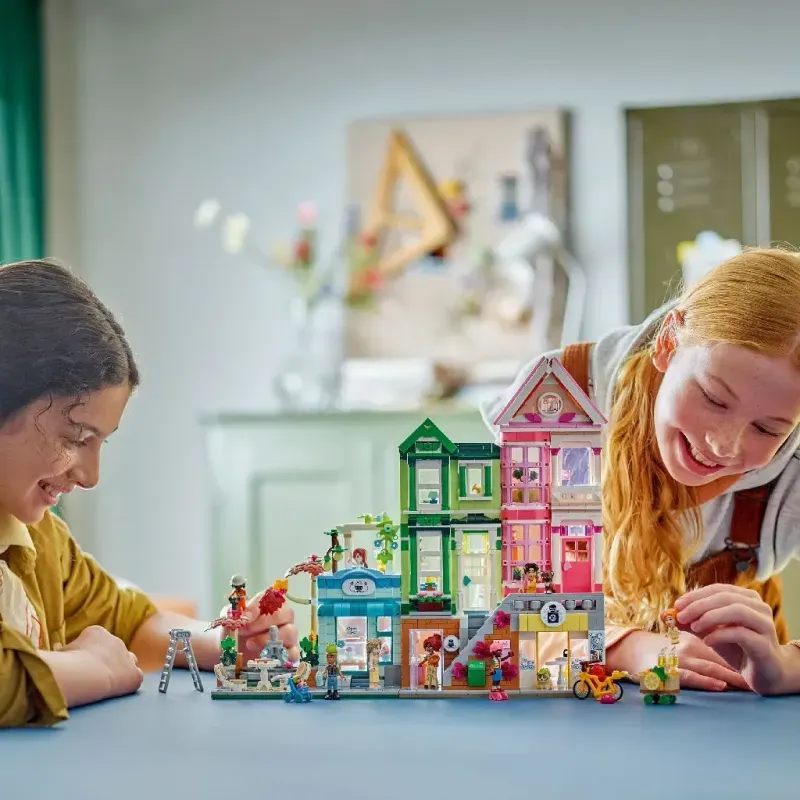 Jucarii, Copii si Bebe - Jucarii si jocuri - Seturi de constructie si cuburi - Seturi de constructie - Lego friends apartamente si magazine in orasul heartlake 42670 - Infinity.ro