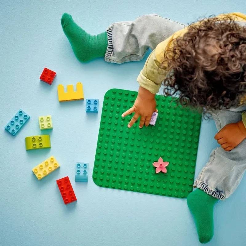 Jucarii, Copii si Bebe - Jucarii si jocuri - Seturi de constructie si cuburi - Seturi de constructie - Lego duplo placa de constructie verde 10460 - Infinity.ro