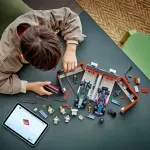 Jucarii, Copii si Bebe - Jucarii si jocuri - Seturi de constructie si cuburi - Seturi de constructie - Lego city garaj f1 si masini mercedes-amg si alpine 60444 - Infinity.ro