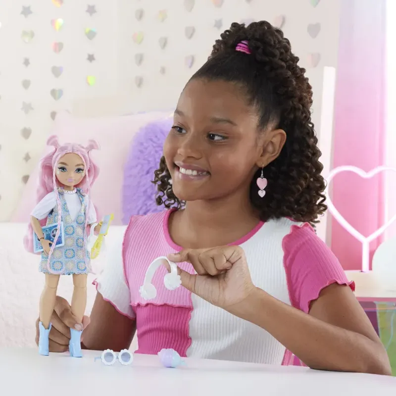 Jucarii, Copii si Bebe - Jucarii si jocuri - Papusi si accesorii - Papusi - Barbie dream besties papusa daisy jean - Infinity.ro