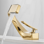 Casa si Gradina - Sanitare - Lavoar baie si accesorii - Baterii sanitare - Baterie chiuveta baie, Adsinio, Corp de cupru, Iesire in cascada, pipa scurta fixa, monocomanda, Auriu - Infinity.ro