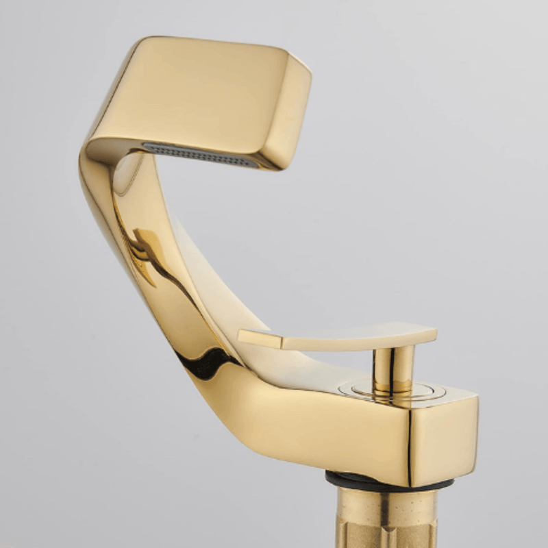 Casa si Gradina - Sanitare - Lavoar baie si accesorii - Baterii sanitare - Baterie chiuveta baie, Adsinio, Corp de cupru, Iesire in cascada, pipa scurta fixa, monocomanda, Auriu - Infinity.ro