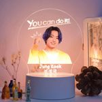 Casa si Gradina - Corpuri si surse de iluminat - Veioze si lampi - Lampi de veghe copii - Lampa de veghe LED, JungKook BTS, 7 culori, alimentare USB sau 3 baterii AA - Infinity.ro