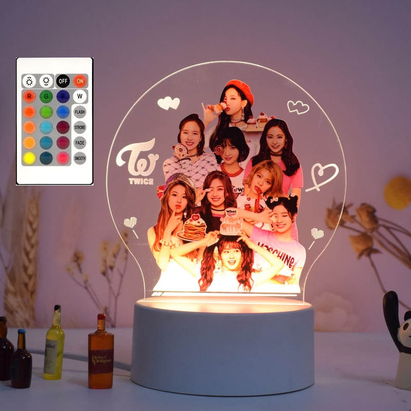 Casa si Gradina - Corpuri si surse de iluminat - Veioze si lampi - Lampi de veghe copii - Lampa de veghe LED, Twice, 16 culori, cu telecomanda, alimentare USB sau 3 baterii AA - Infinity.ro