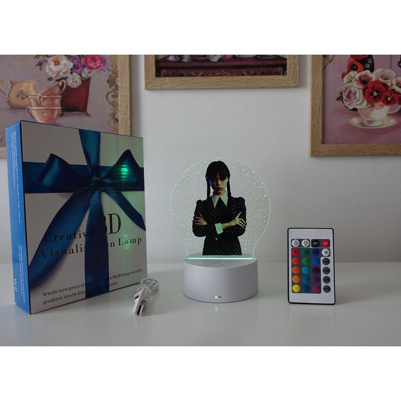 Casa si Gradina - Corpuri si surse de iluminat - Veioze si lampi - Lampi de veghe copii - Lampa de veghe LED, Wednesday Addams, 16 culori, cu telecomanda, alimentare USB sau 3 baterii AA - Infinity.ro