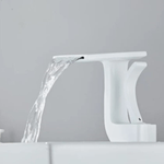 Casa si Gradina - Sanitare - Lavoar baie si accesorii - Baterii sanitare - Baterie chiuveta baie, Adsinio, Corp de cupru, Iesire in cascada, Reglare manuala a temperaturii apei, Alb - Infinity.ro