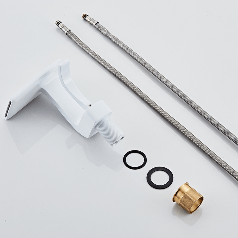 Casa si Gradina - Sanitare - Lavoar baie si accesorii - Baterii sanitare - Baterie chiuveta baie, Adsinio, Corp de cupru, Iesire in cascada, Reglare manuala a temperaturii apei, Alb - Infinity.ro