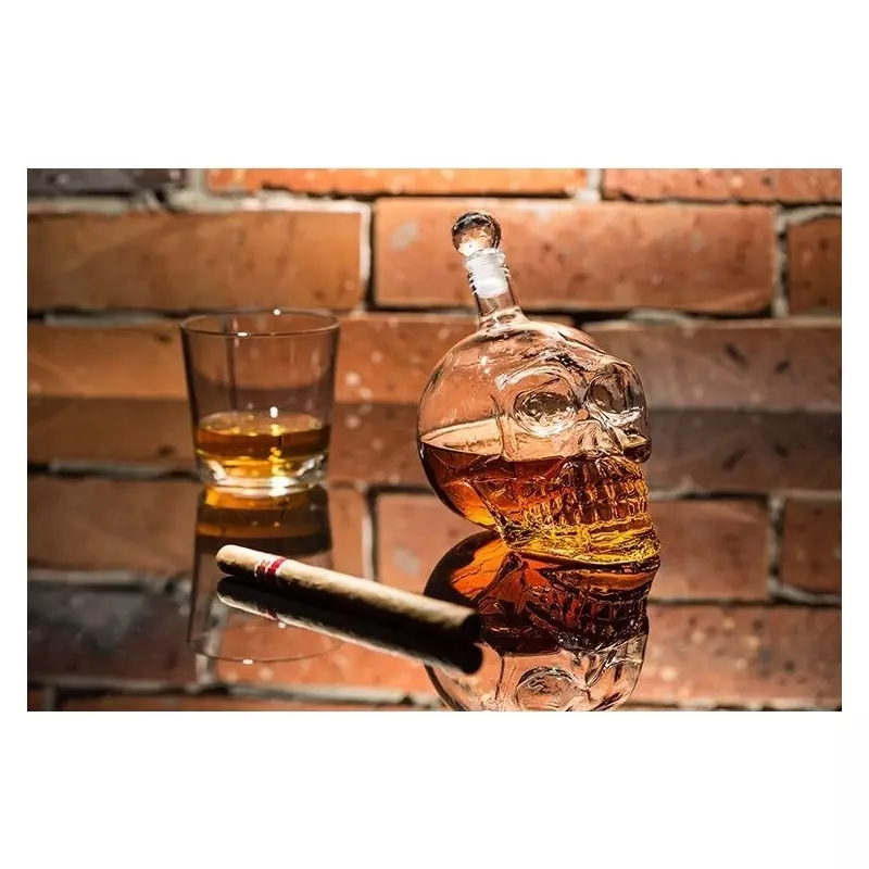 Casa si Gradina - Bucatarie si vesela - Accesorii bar - Carafe si decantoare - Decantor din sticla in forma de craniu, Gonga® Transparent 650 ml - Infinity.ro