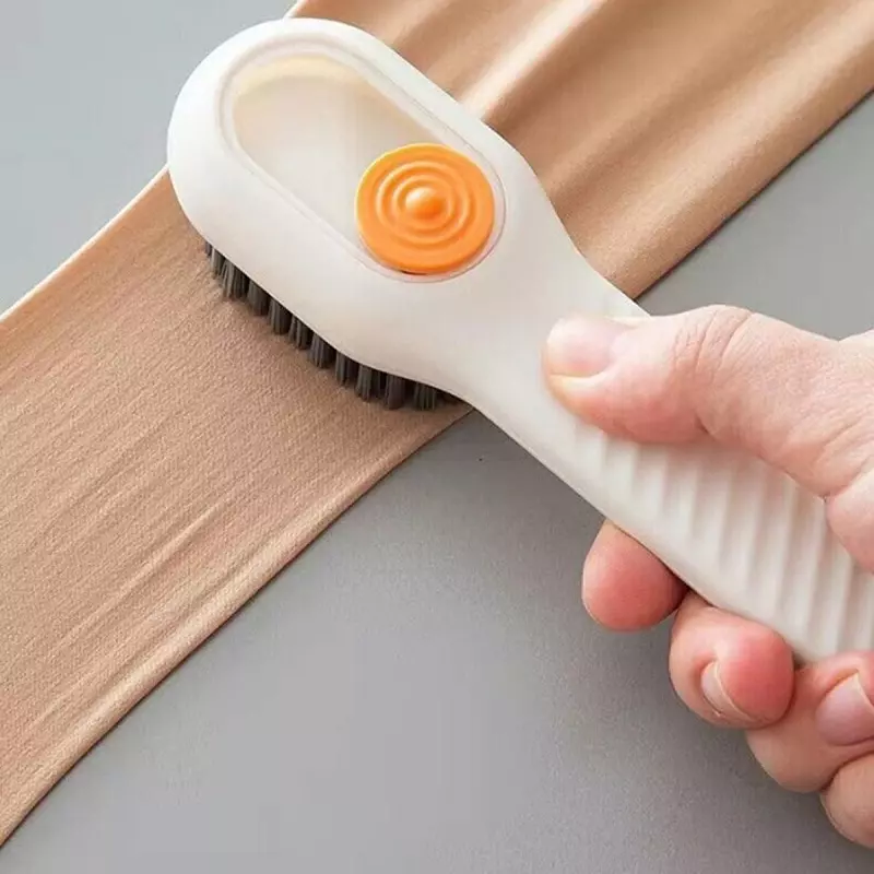 Market - Curatenie si intretinere casa - Produse menaj - Accesorii curatenie - Perie multifunctionala cu recipient suplimentar pentru lichid si pulverizator, Gonga® Alb - Infinity.ro