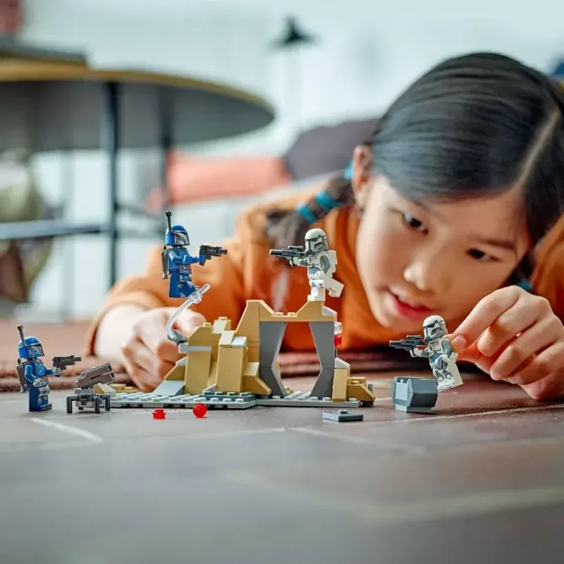 Jucarii, Copii si Bebe - Jucarii si jocuri - Seturi de constructie si cuburi - Seturi de constructie - Lego star wars tm pachet de lupta ambuscada pe mandalore 75373 - Infinity.ro