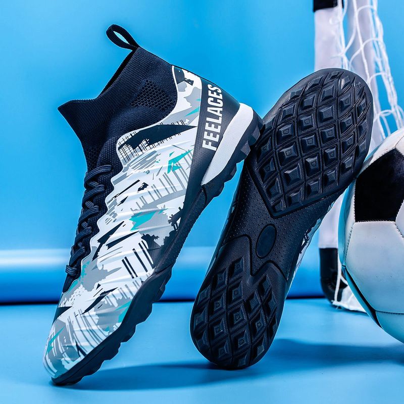 Sport si Outdoor - Echipament Sportiv - Incaltaminte sport - Pantofi sport - Ghete de fotbal MBrands, 8.4 cu glezna pentru teren sintetic, culoare alb cu negru 36 - Infinity.ro