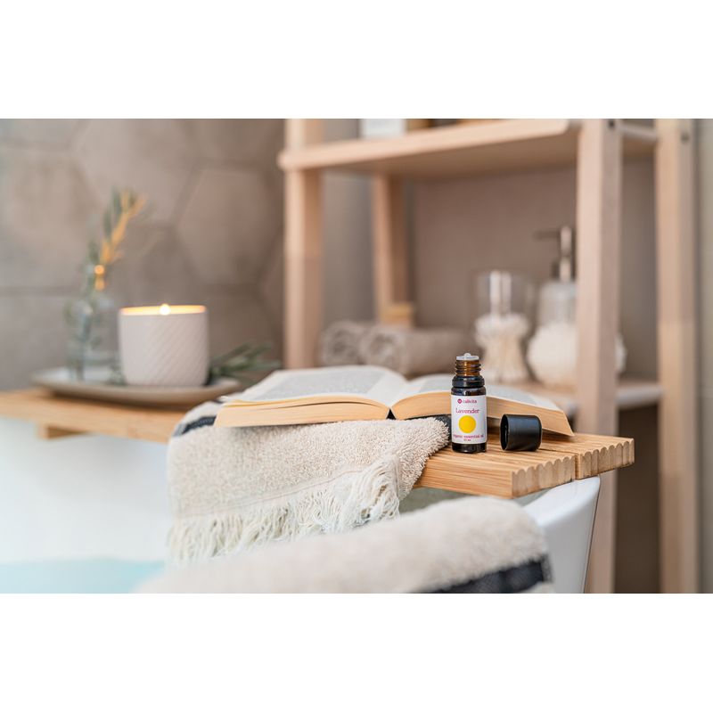 Casa si Gradina - Decoratiuni - Aromaterapie si lumanari - Uleiuri esentiale aromaterapie - Organic Oil Lavender Ulei esential de Lavanda (10 ml) - Calivita - Infinity.ro