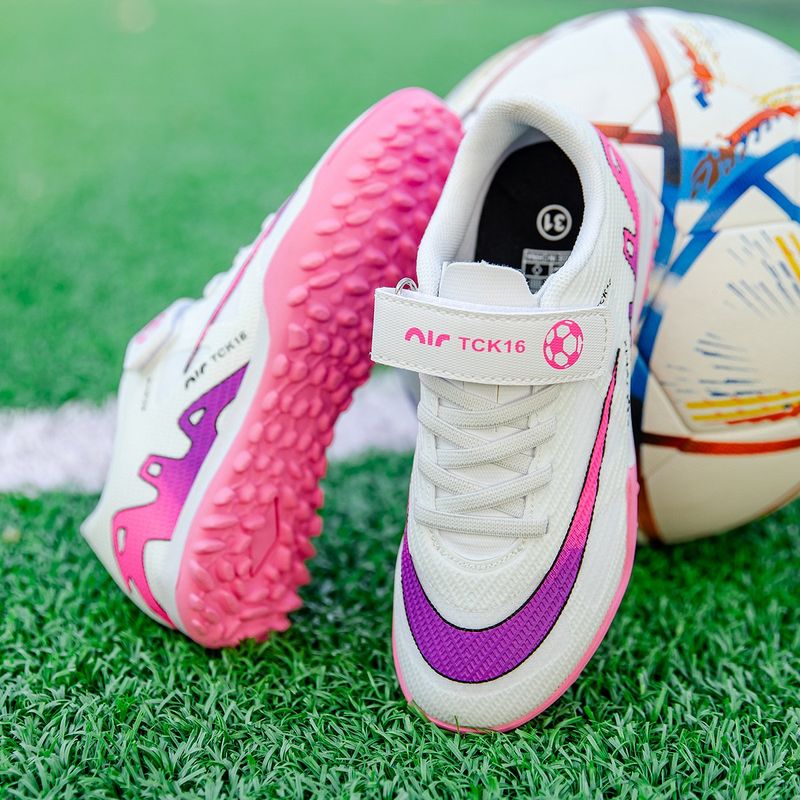 Sport si Outdoor - Echipament Sportiv - Incaltaminte sport - Pantofi sport - Ghete de fotbal pentru copii MBrands, 8.5 pentru teren sintetic, culoare alb 33 - Infinity.ro