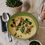 Casa si Gradina - Bucatarie si vesela - Vesela si tacamuri - Farfurii si boluri - Set farfurii 18 piese, pentru 6 persoane, Kiwi, Cesiro, Alb Ivoire lucios cu verde - Infinity.ro