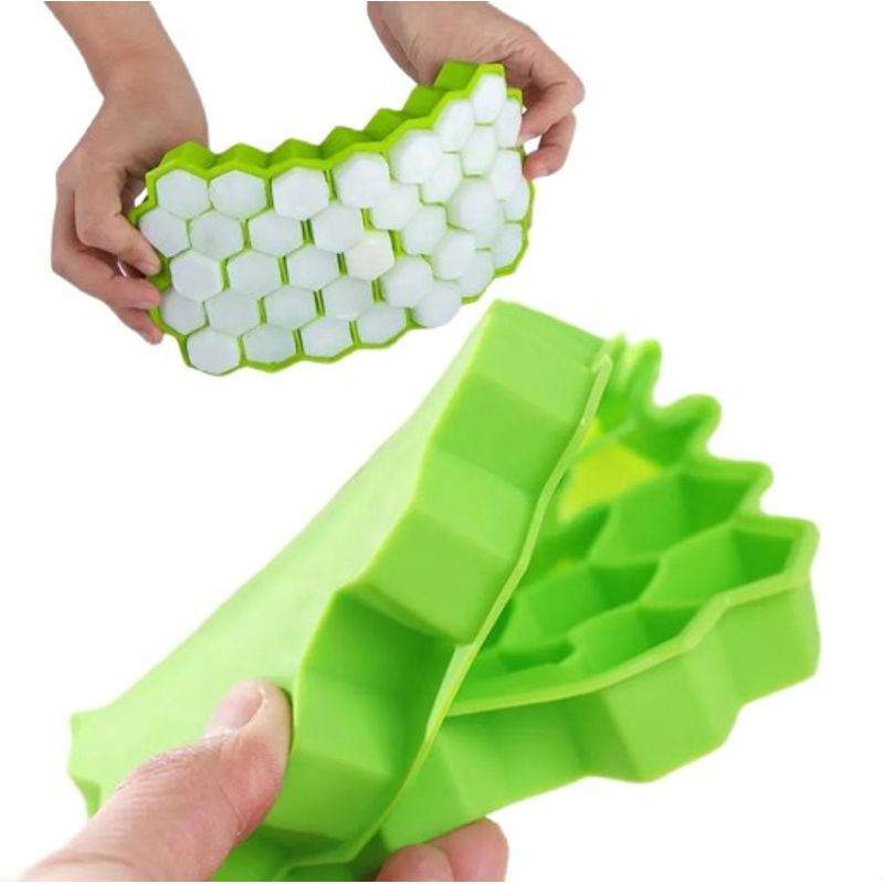 Casa si Gradina - Bucatarie si vesela - Accesorii bar - Forme cuburi de gheata - Forma din silicon si plastic pentru gheata, 37 forme hexagonale, 20 cm x 12 x 2,5 cm, verde/transparent - Infinity.ro