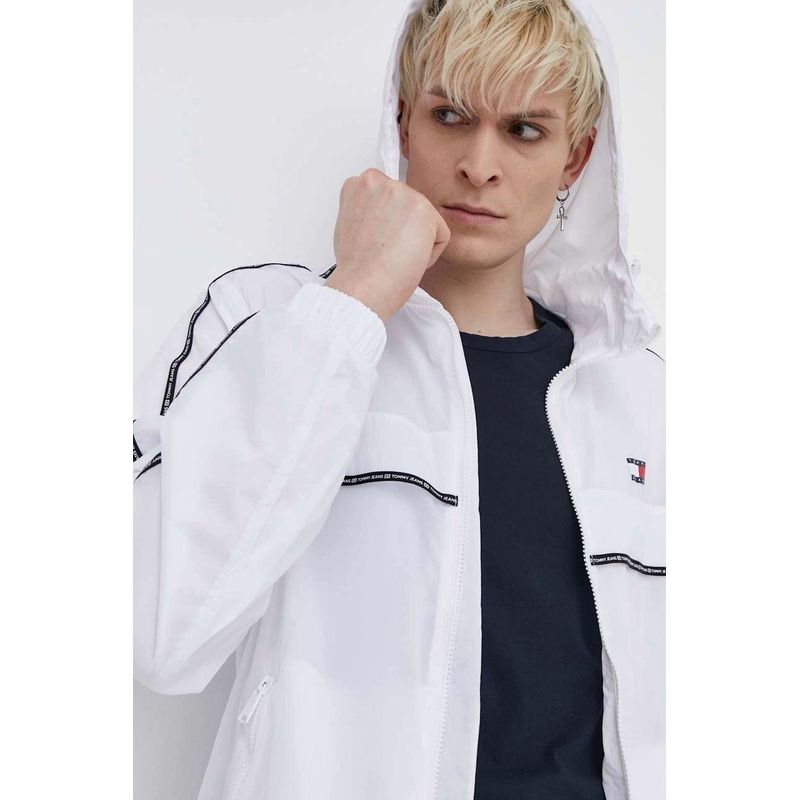 Fashion, accesorii si bijuterii - Barbati - Imbracaminte - Jachete si geci barbati - Geaca barbati Tommy Jeans culoarea alb, de tranzitie  L INTL Alb - Infinity.ro