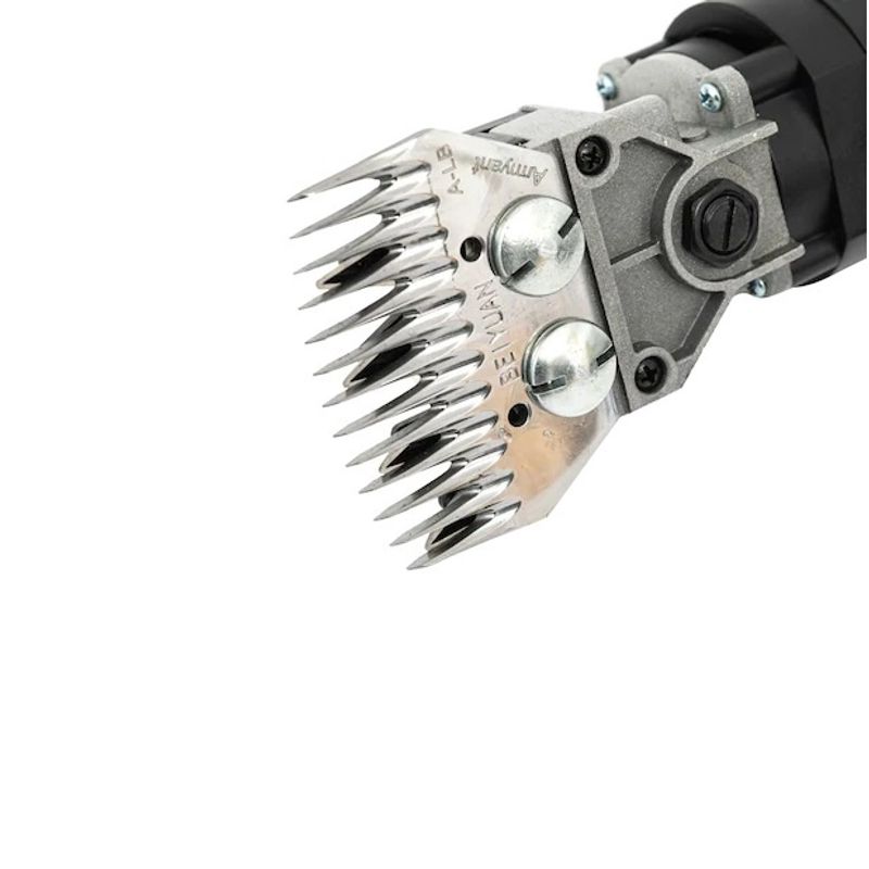 Petshop - Ingrijire si Igiena - Aparate de ingrijire - Aparate tuns animale - Masina de tuns oi Campion CMP 1423, 1000W, 6 Viteze, cu valiza pentru transport, 35x9.5x8 cm, negru - Infinity.ro