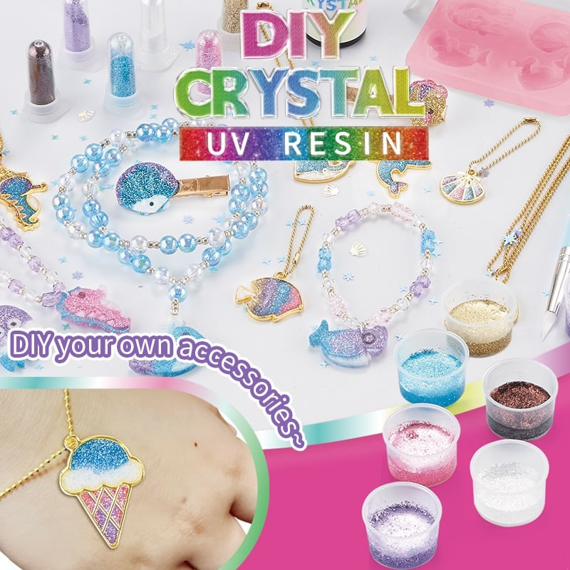 Jucarii, Copii si Bebe - Jucarii si jocuri - Jucarii de rol - Frumusete, bijuterii si accesorii fetite - Set DYI cu 6 pandative metalice, cu rasina UV, culori, sclipici, lant auriu, tematica Ocean, pentru copii 8 ani+ - Infinity.ro