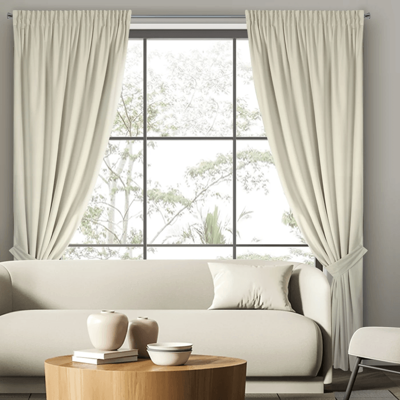 Casa si Gradina - Textile si covoare - Perdele si draperii - Draperii - Draperie ANTARA din catifea neteda cu snur pentru fixare, 140 x 300 cm, crem - Infinity.ro