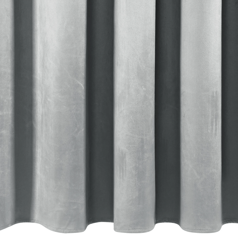 Casa si Gradina - Textile si covoare - Perdele si draperii - Draperii - Draperie AURA din catifea cu un model subtil tip volane, 140 x 250 cm, argintiu - Infinity.ro