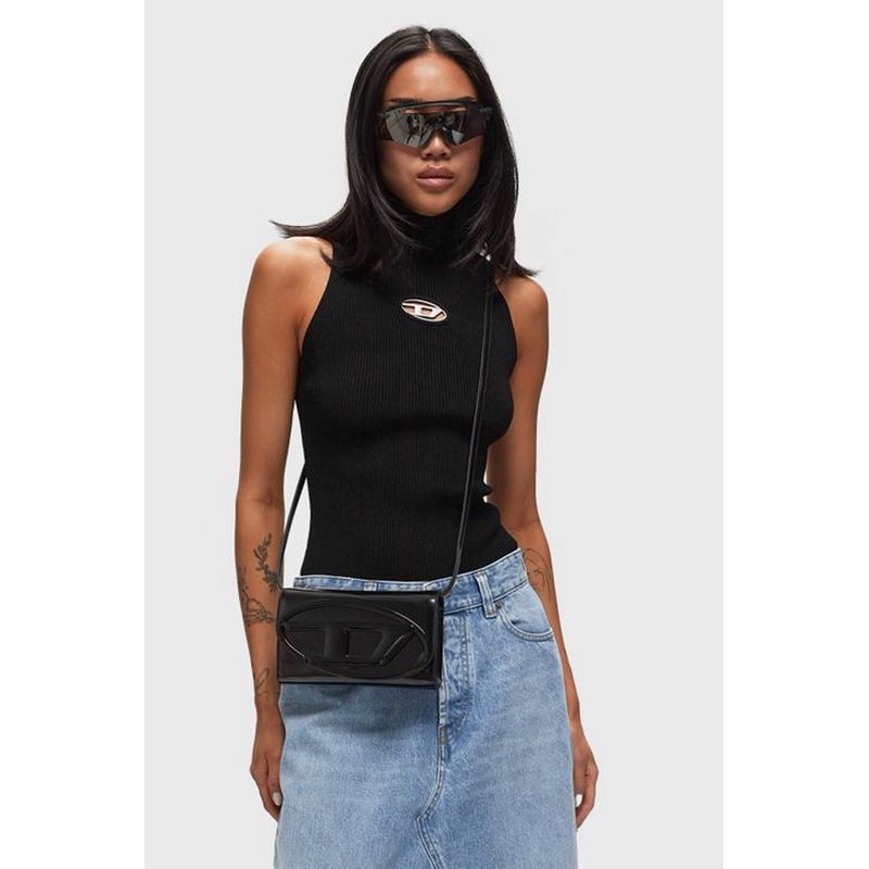 Fashion, accesorii si bijuterii - Femei - Accesorii femei - Genti si rucsacuri femei - Geanta dama Diesel maxilog monocromatic Negru 19.5 x 11.5 x 4.5 cm - Infinity.ro