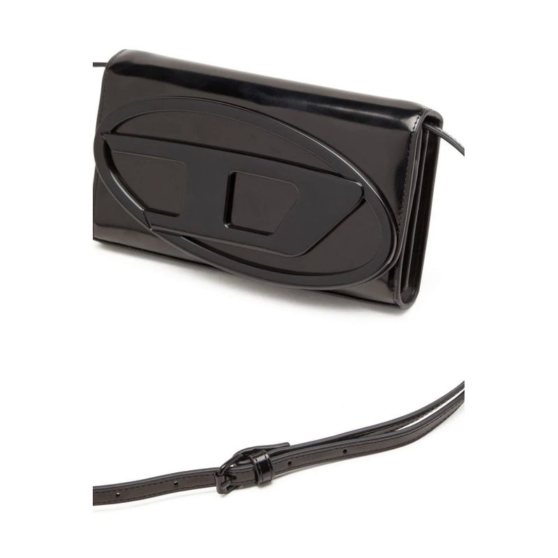 Fashion, accesorii si bijuterii - Femei - Accesorii femei - Genti si rucsacuri femei - Geanta dama Diesel maxilog monocromatic Negru 19.5 x 11.5 x 4.5 cm - Infinity.ro