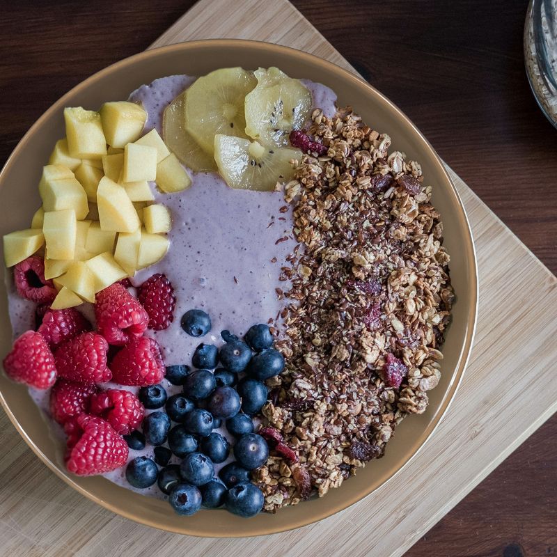 Casa si Gradina - Bucatarie si vesela - Vesela si tacamuri - Farfurii si boluri - Set farfurii 18 piese, pentru 6 persoane, Coffee Brown, Cesiro, Maro Lucios - Infinity.ro