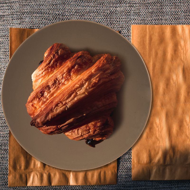 Casa si Gradina - Bucatarie si vesela - Vesela si tacamuri - Farfurii si boluri - Set farfurii 18 piese, pentru 6 persoane, Coffee Brown, Cesiro, Maro Lucios - Infinity.ro