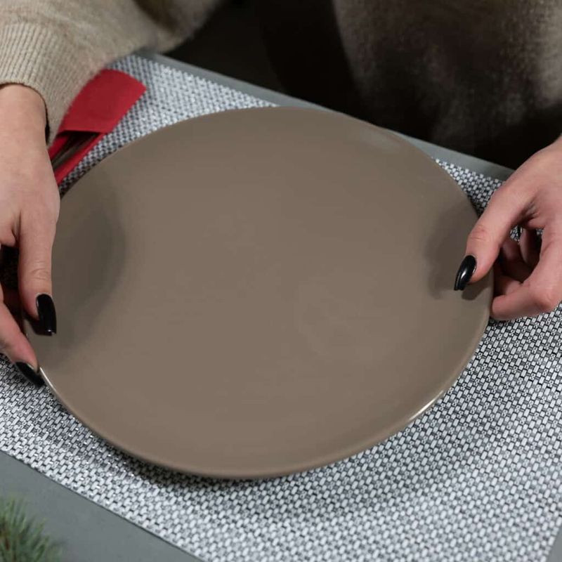 Casa si Gradina - Bucatarie si vesela - Vesela si tacamuri - Farfurii si boluri - Set 6 farfurii intinse Maro cafeniu 26 cm - Infinity.ro