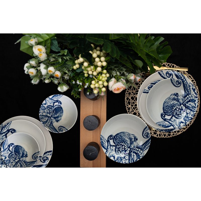 Casa si Gradina - Bucatarie si vesela - Vesela si tacamuri - Farfurii si boluri - Set farfurii 12 piese, pentru 4 persoane, Maritim Oceanic, Cesiro, Alb cu model carcatita - Infinity.ro
