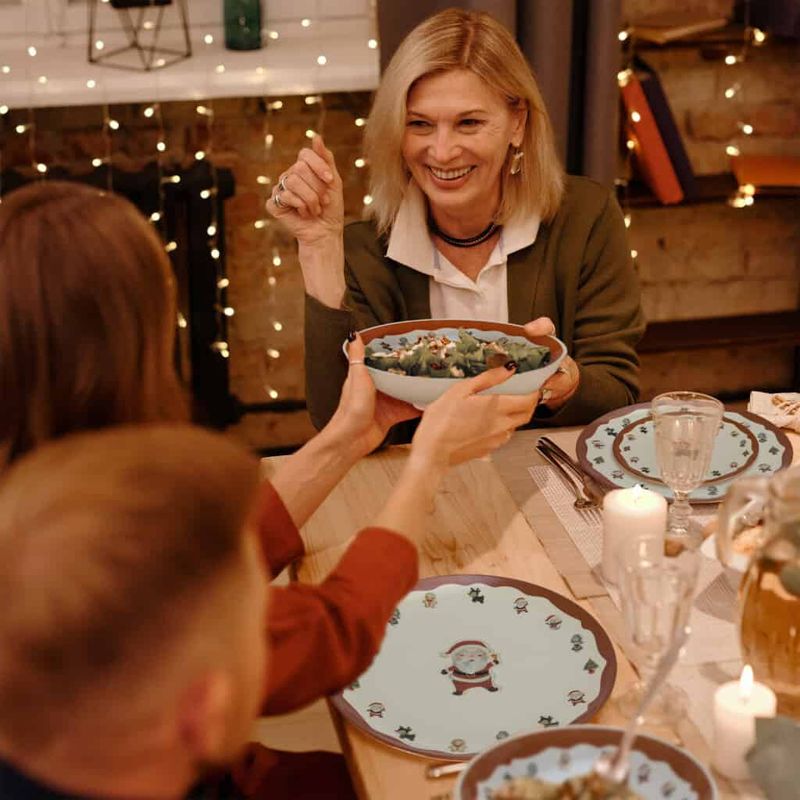 Casa si Gradina - Bucatarie si vesela - Vesela si tacamuri - Farfurii si boluri - Set farfurii 18 piese, pentru 6 persoane, Christmas Time, Cesiro, Multicolor - Infinity.ro