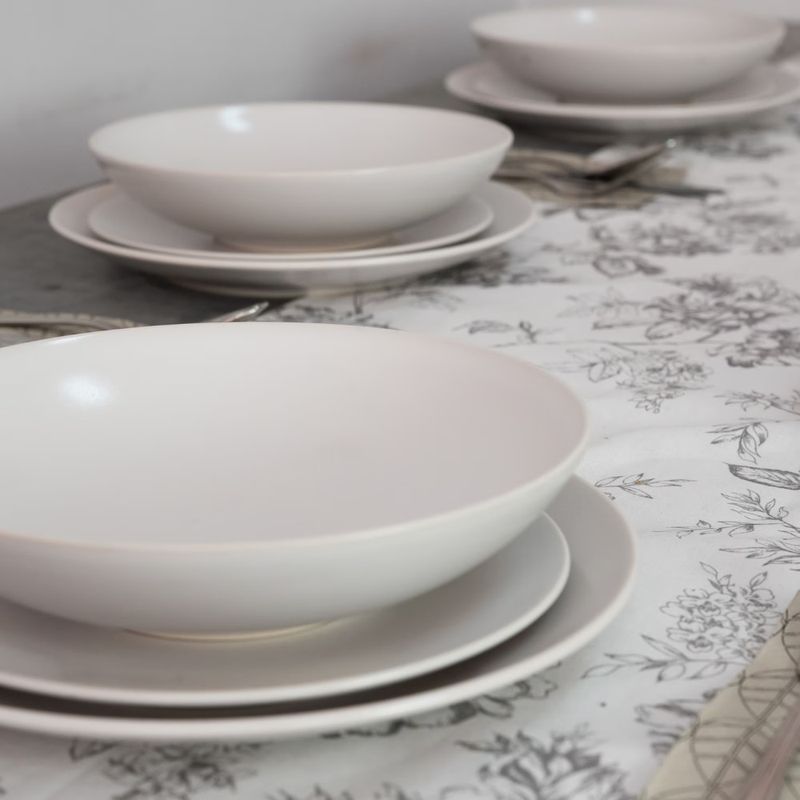 Casa si Gradina - Bucatarie si vesela - Vesela si tacamuri - Farfurii si boluri - Set farfurii 12 piese, pentru 4 persoane, Snow, Cesiro, Alb Mat - Infinity.ro