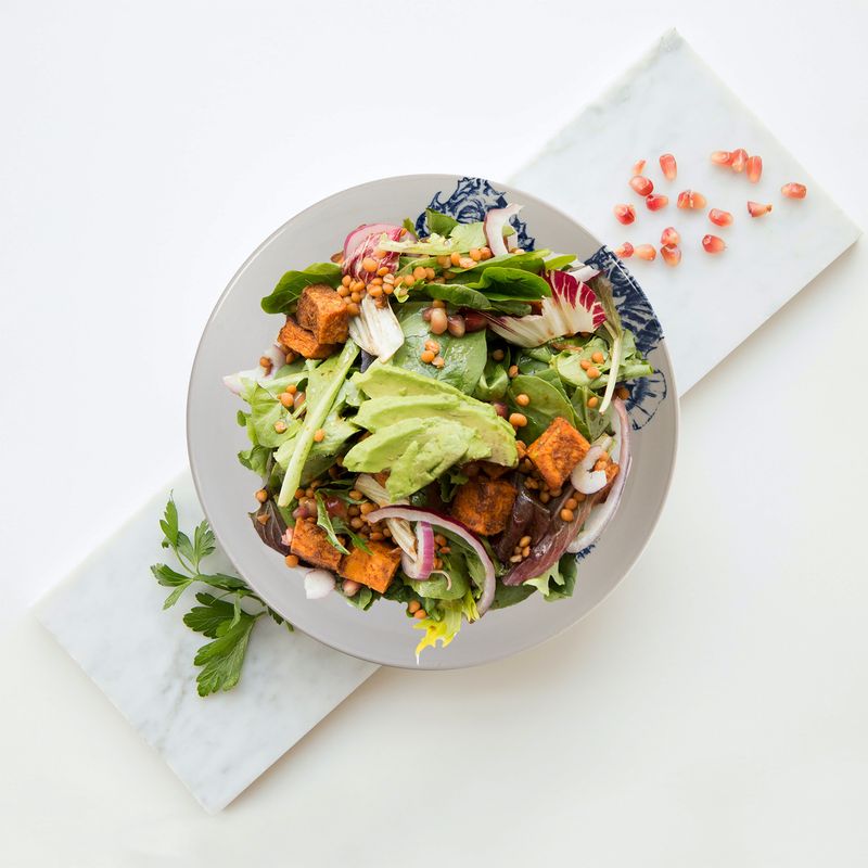 Casa si Gradina - Bucatarie si vesela - Vesela si tacamuri - Farfurii si boluri - Set farfurii 24 piese, pentru 6 persoane, Valuri Marine, Cesiro, Alb decor cai de mare - Infinity.ro