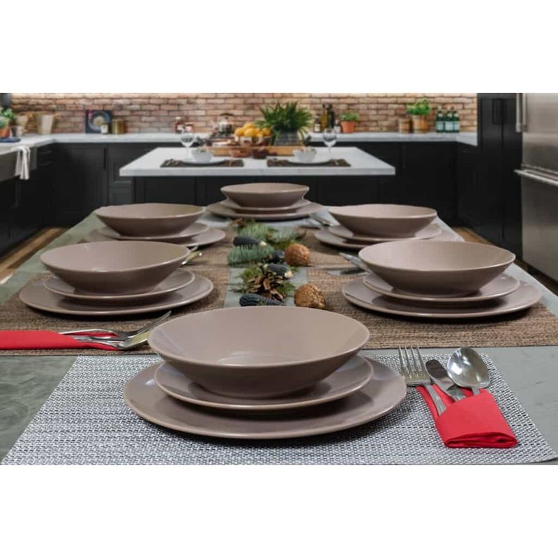 Casa si Gradina - Bucatarie si vesela - Vesela si tacamuri - Farfurii si boluri - Set farfurii 18 piese, pentru 6 persoane, Latte, Cesiro, Crem Lucios - Infinity.ro