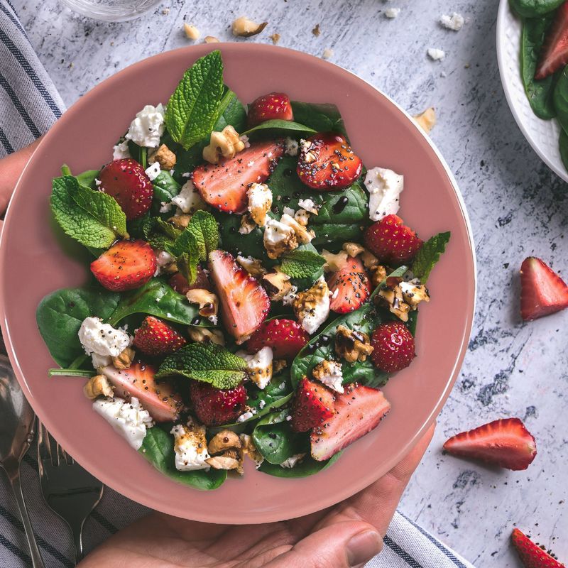 Casa si Gradina - Bucatarie si vesela - Vesela si tacamuri - Farfurii si boluri - Set farfurii 16 piese, pentru 4 persoane, Glossy Pink, Cesiro, Roz Mat - Infinity.ro