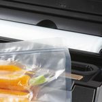 Electronice si Electrocasnice - Electrocasnice bucatarie - Mixere, tocatoare & roboti de bucatarie - Aparate de vidat - Aparat de vidat alimente Domo DO336L, 130 W - Infinity.ro