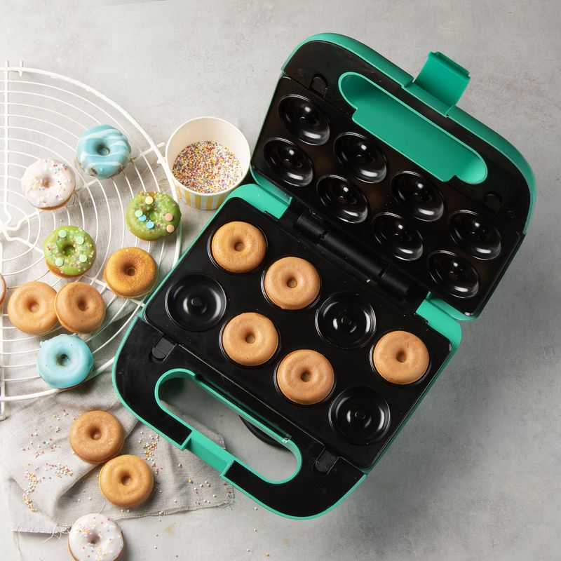 Electronice si Electrocasnice - Electrocasnice bucatarie - Preparare paine - Sandwich-maker - Sandwich maker multifunctional 5 in 1 Domo Snack Party DO1109C cu placi interschimbabile, 750 W - Infinity.ro